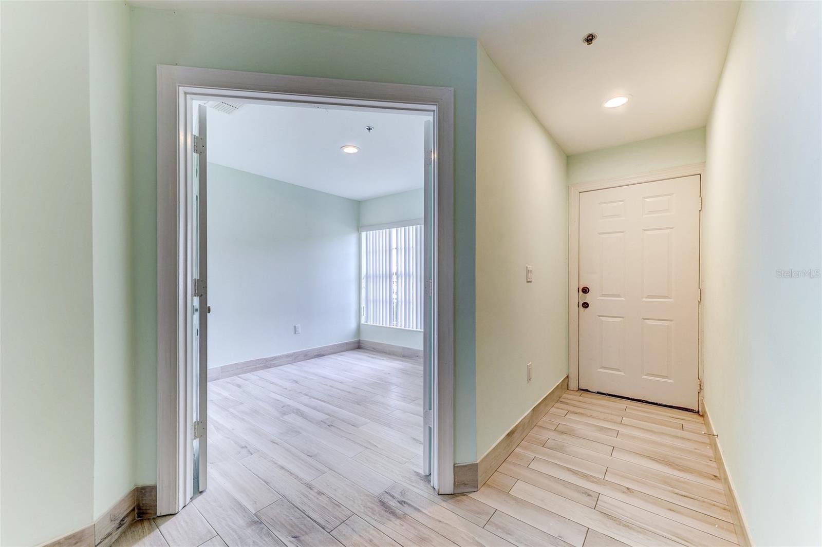 WINDSOR OAKS - Residential