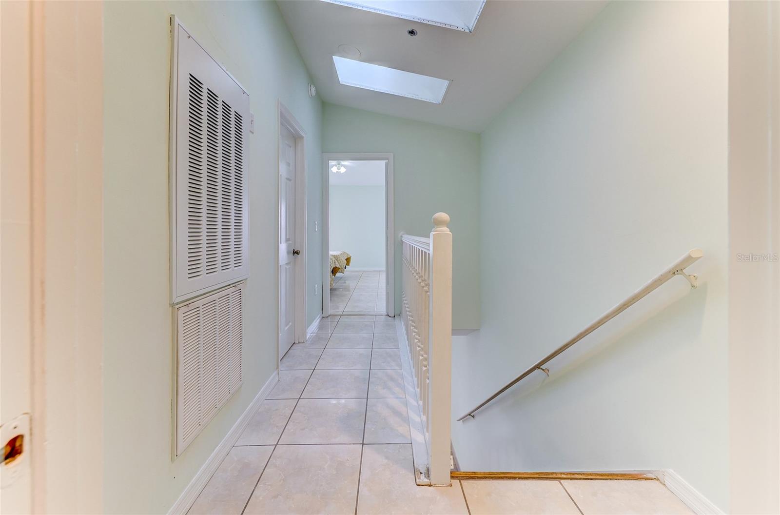 WINDSOR OAKS - Residential