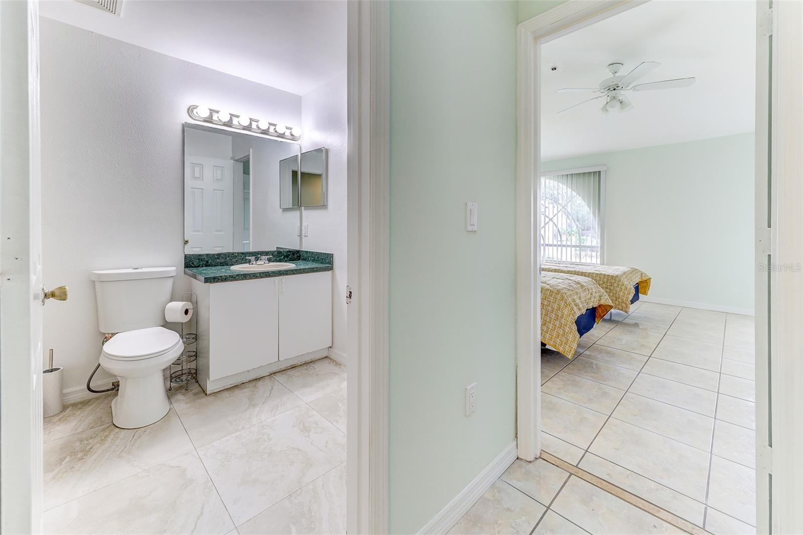 WINDSOR OAKS - Residential