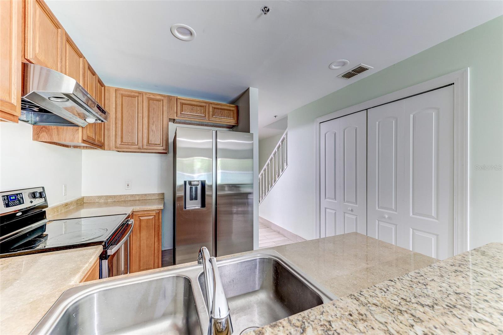 WINDSOR OAKS - Residential