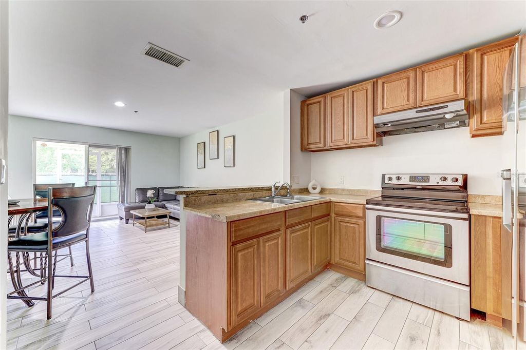 Photo of 1624 Windsor Oak Court, Kissimmee, FL 34744 (MLS # O6402513)