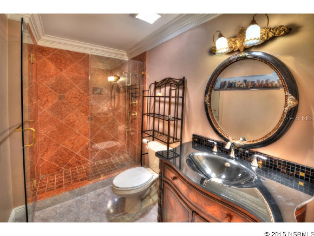 Aliki Forum Condo - Residential