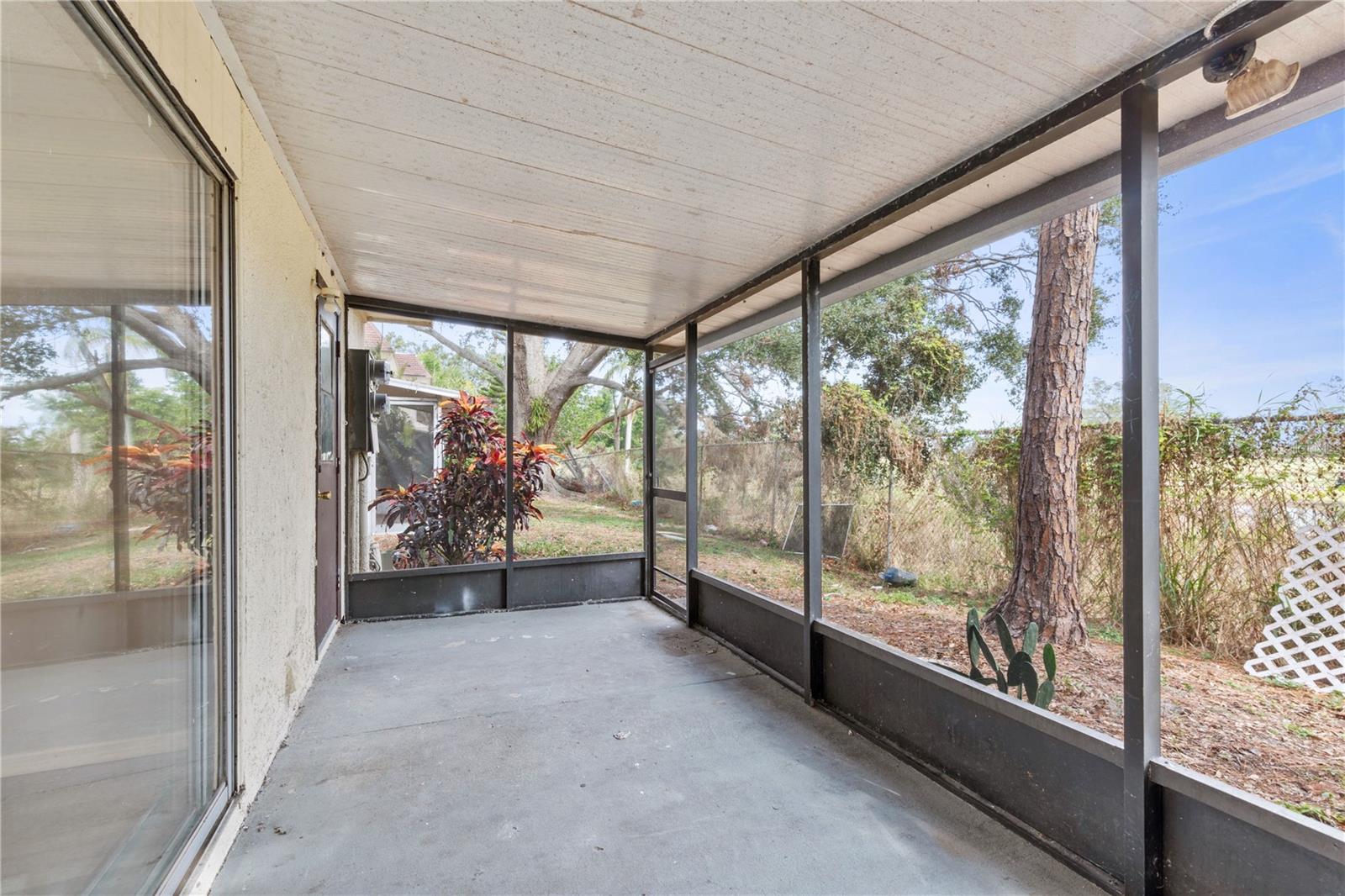 FAIRWAY OAKS - Residential