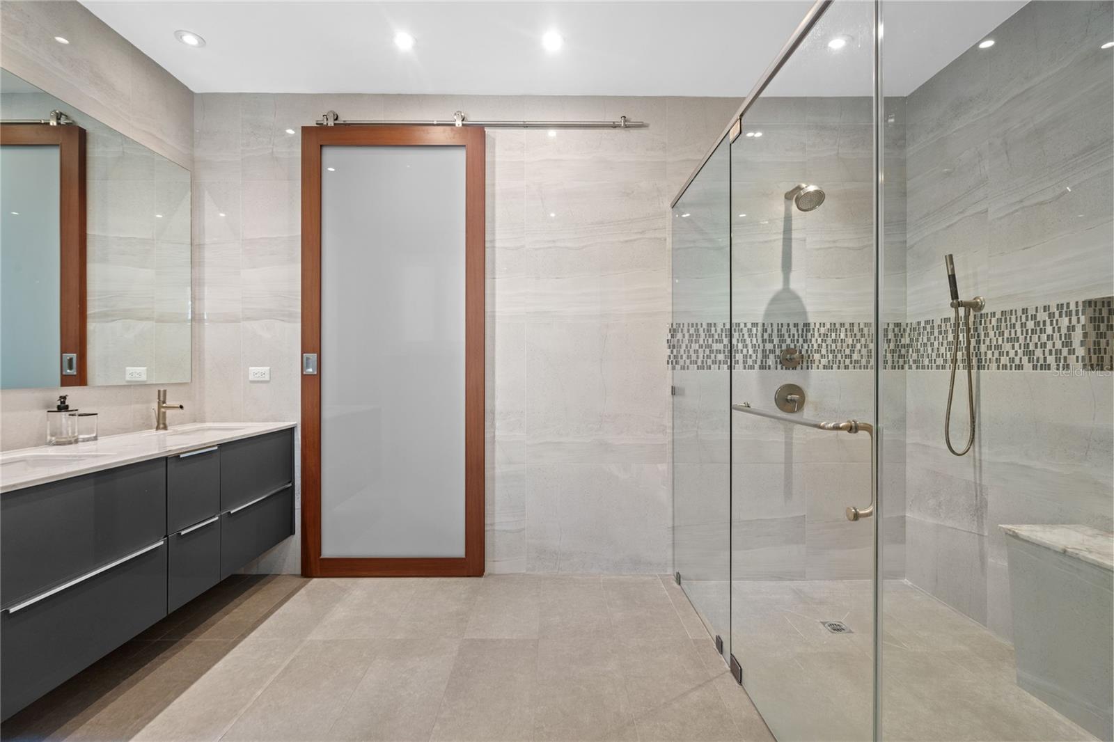 DORADO BEACH EAST - Residential