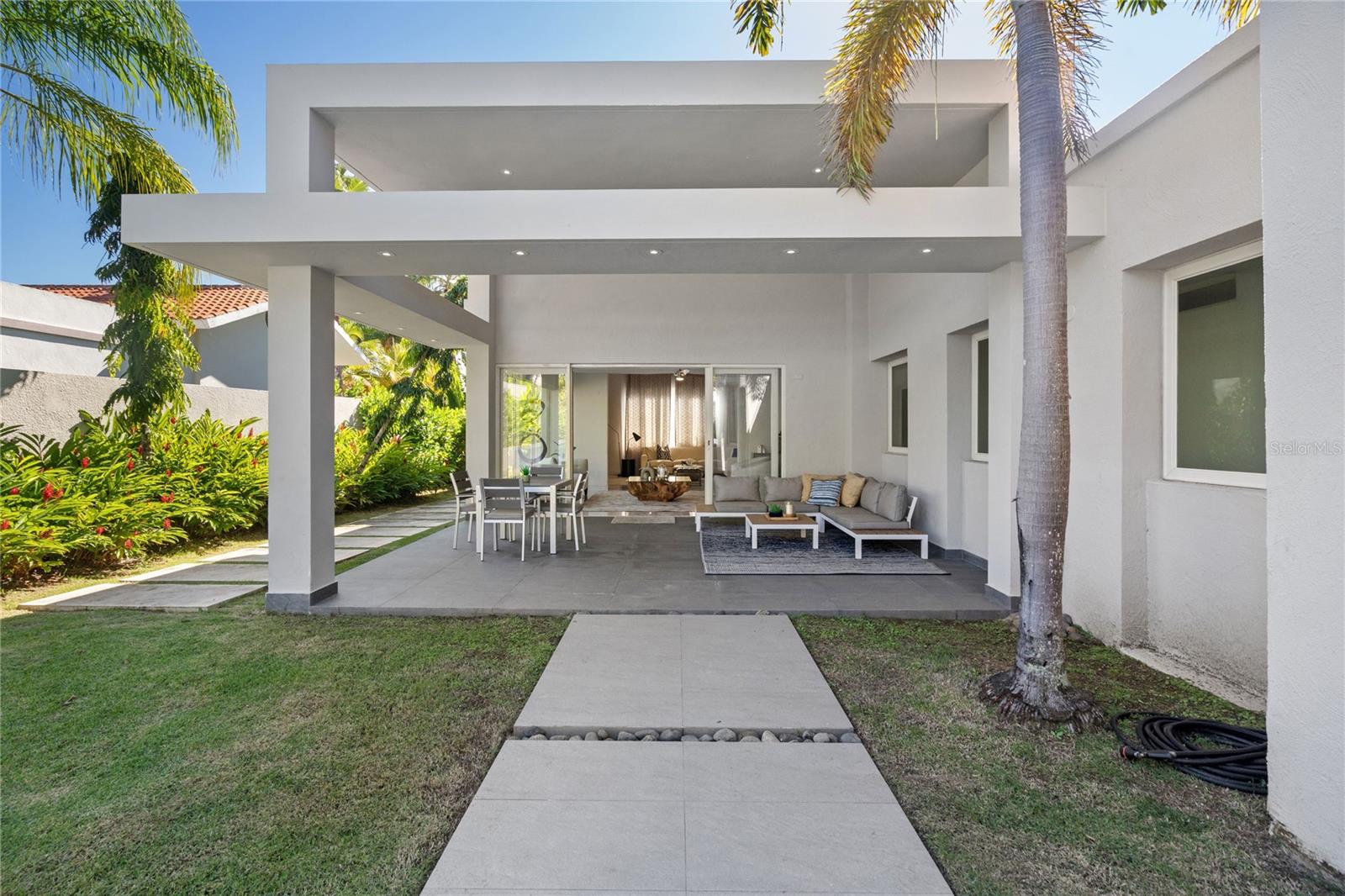 DORADO BEACH EAST - Residential