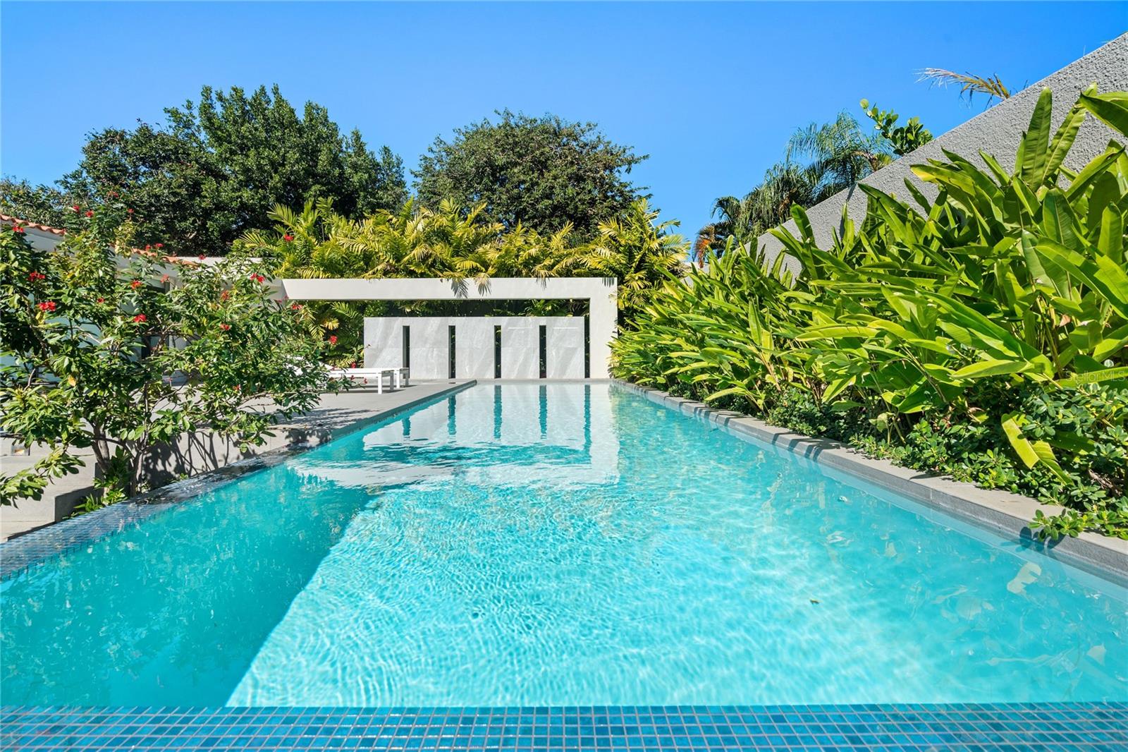 DORADO BEACH EAST - Residential