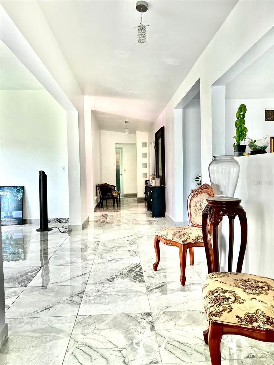 VICTOR BRAEGGER - Residential