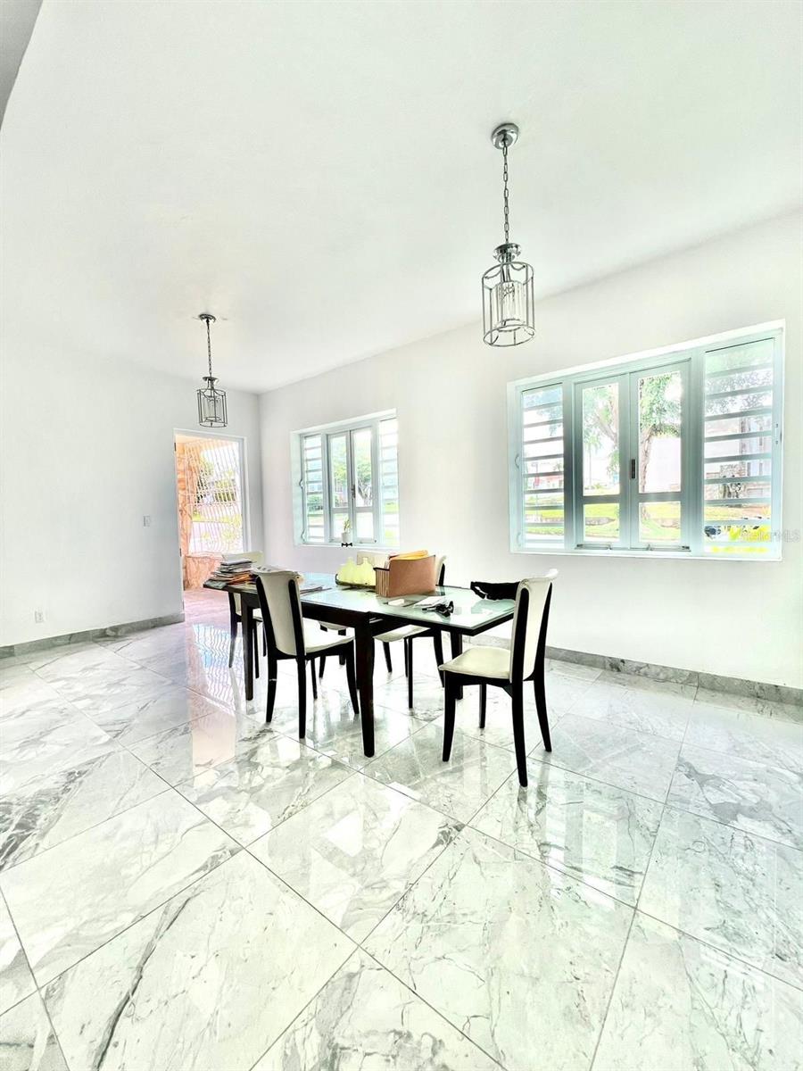 VICTOR BRAEGGER - Residential