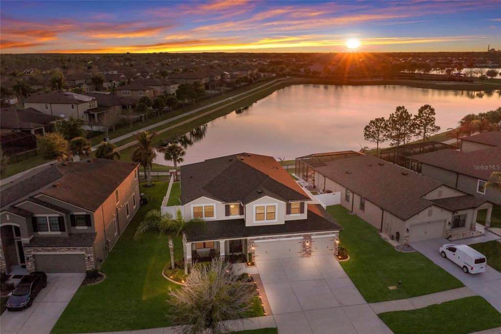 Photo of 11435 Leland Groves Drive, Riverview, FL 33579 (MLS # A4687266)