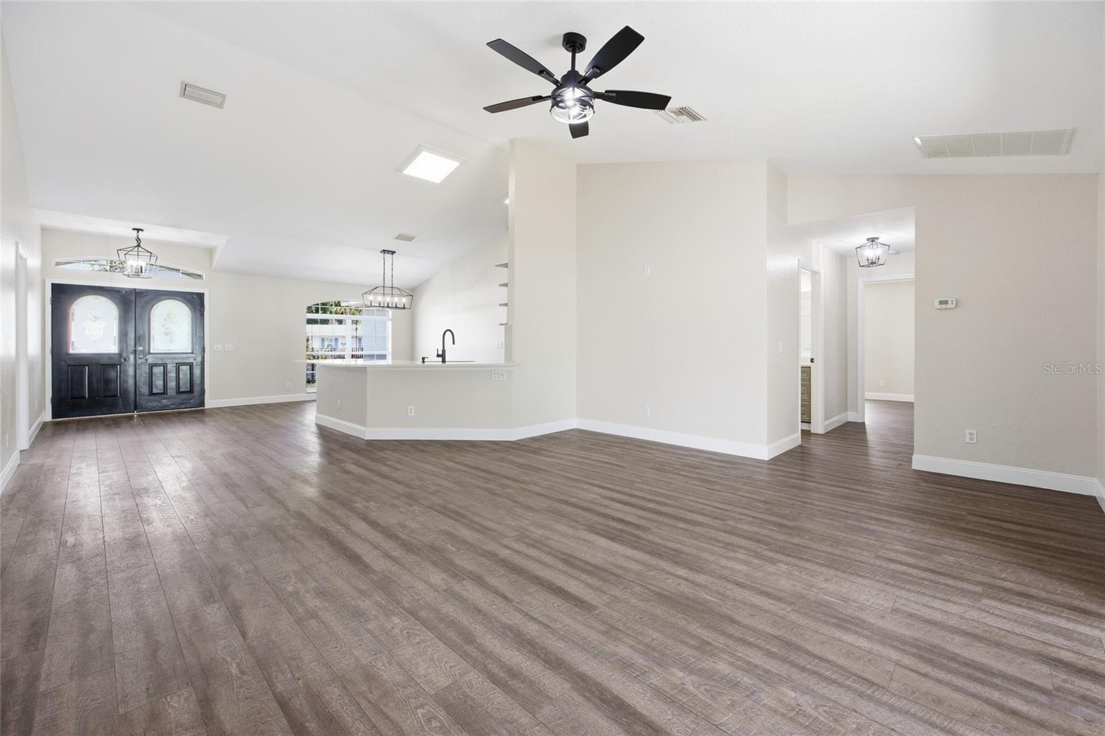 MAGNOLIA SHORES - Residential