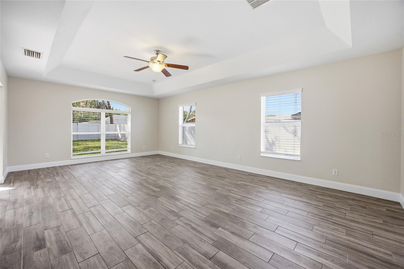 MAGNOLIA SHORES - Residential