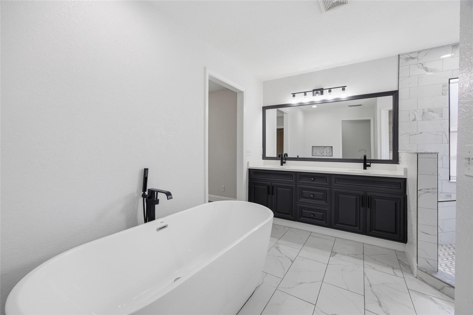 MAGNOLIA SHORES - Residential