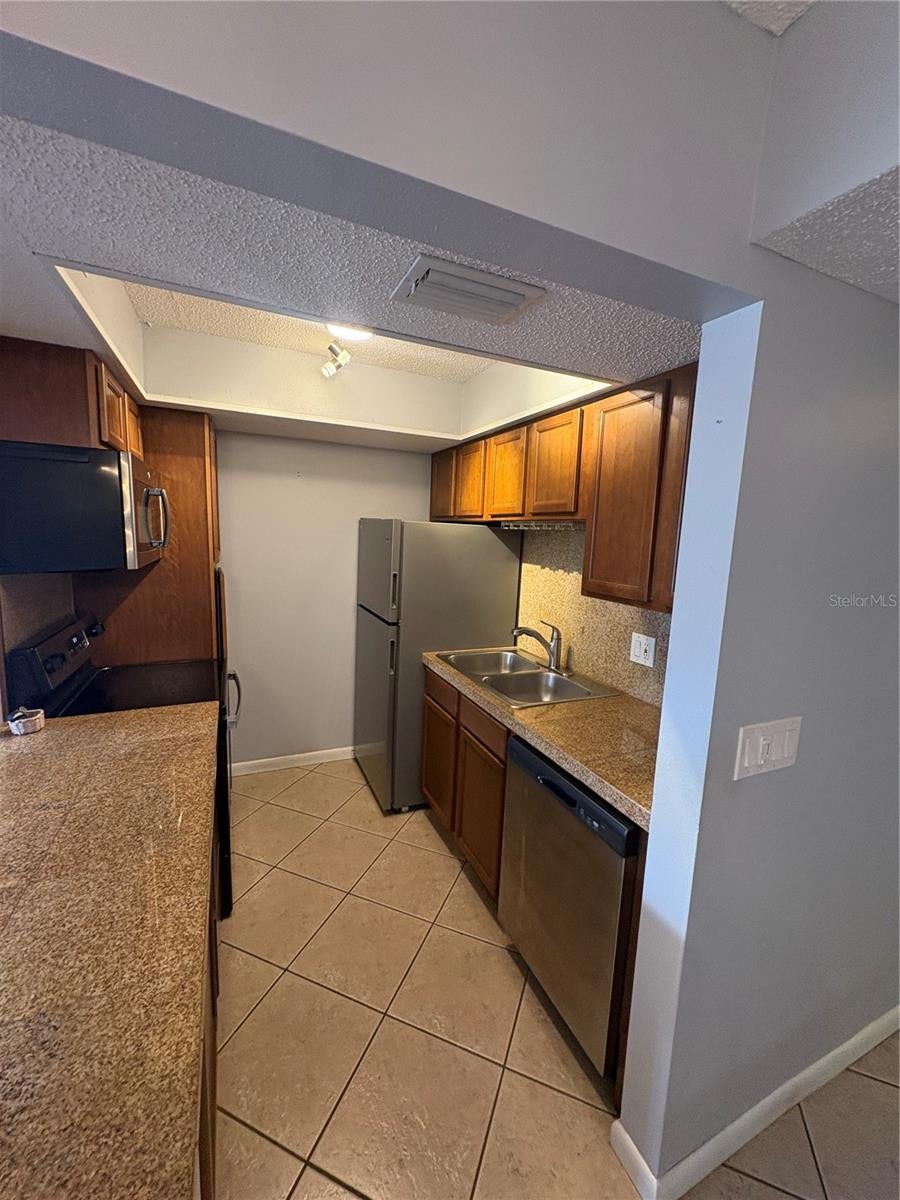 9 QUAILS RUN BOULEVARD 3