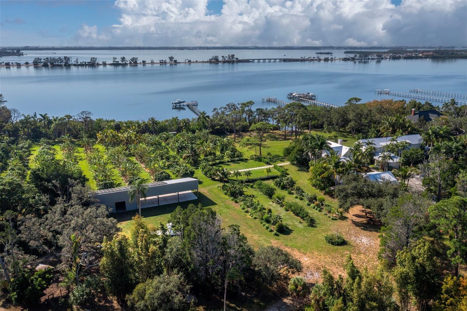 PALMA SOLA BAY - Residential