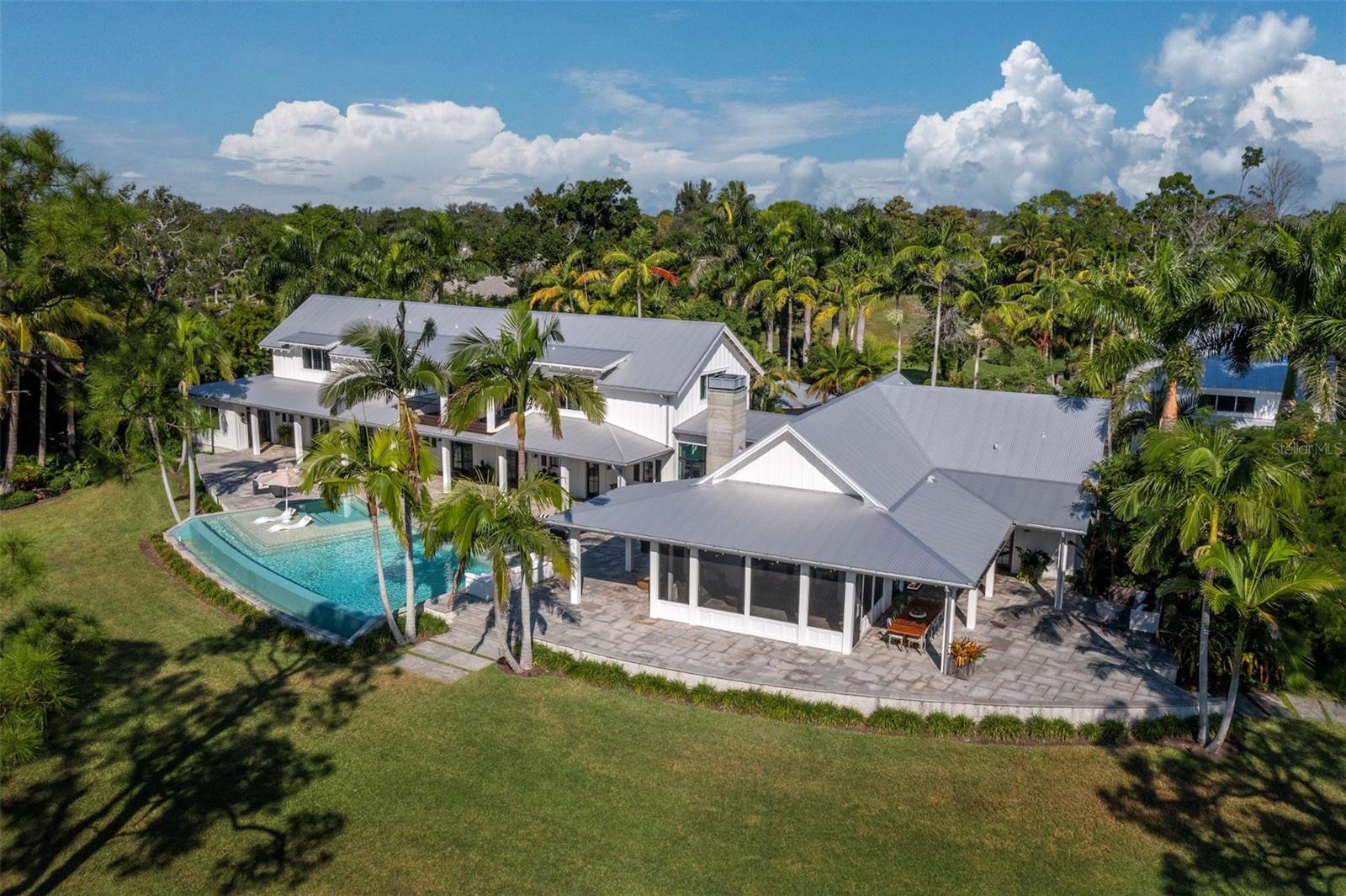 PALMA SOLA BAY - Residential