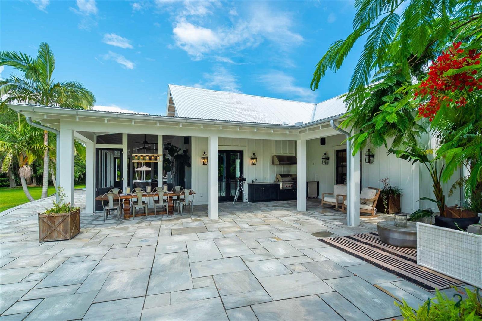 PALMA SOLA BAY - Residential