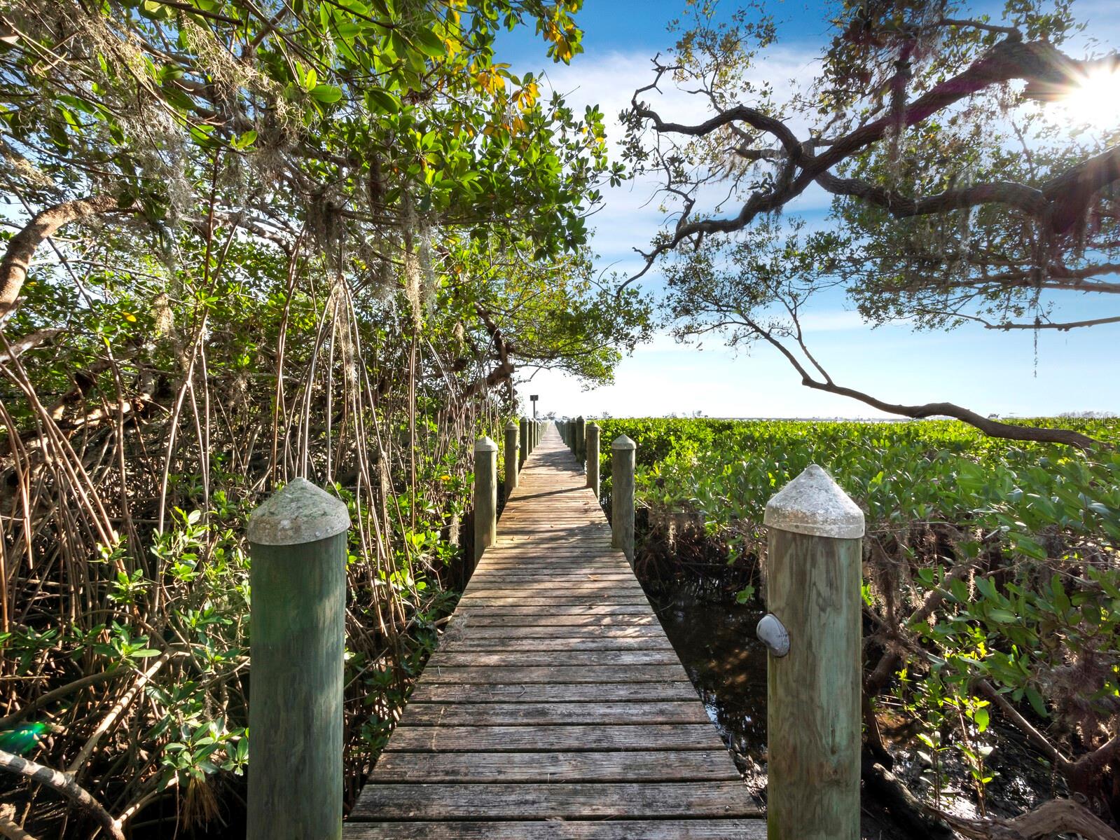PALMA SOLA BAY - Residential