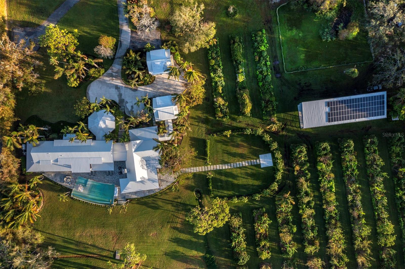 PALMA SOLA BAY - Residential