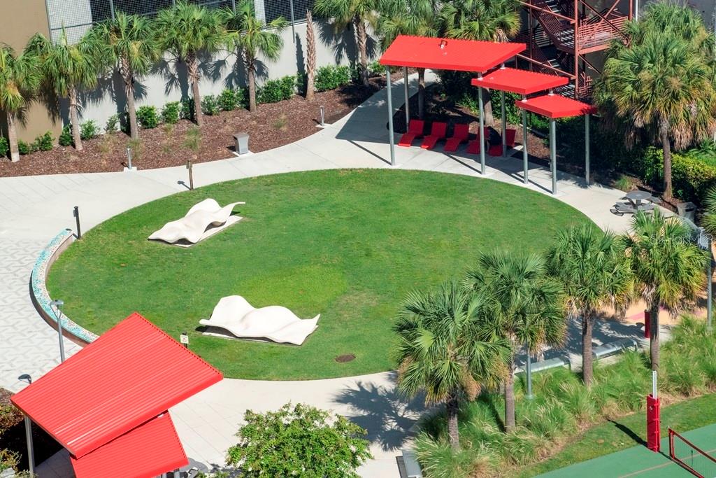 GRAND CENTRAL AT KENNEDY RESID - Residential Lease