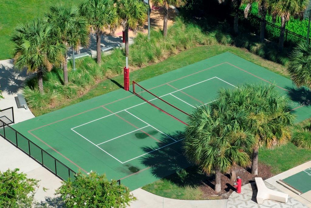 GRAND CENTRAL AT KENNEDY RESID - Residential Lease