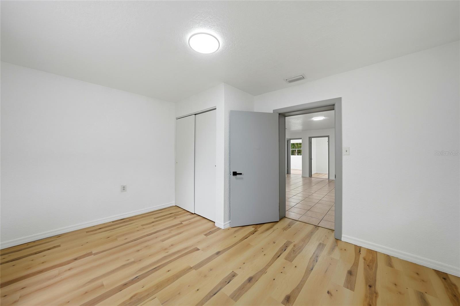 GENES LITTLE ACRES - Residential