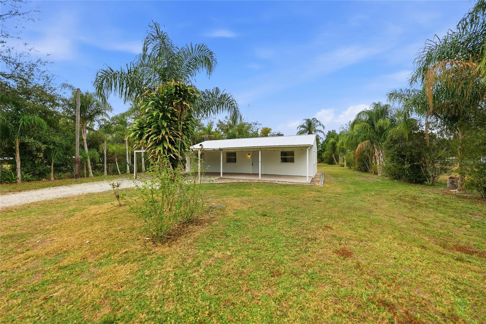 GENES LITTLE ACRES - Residential