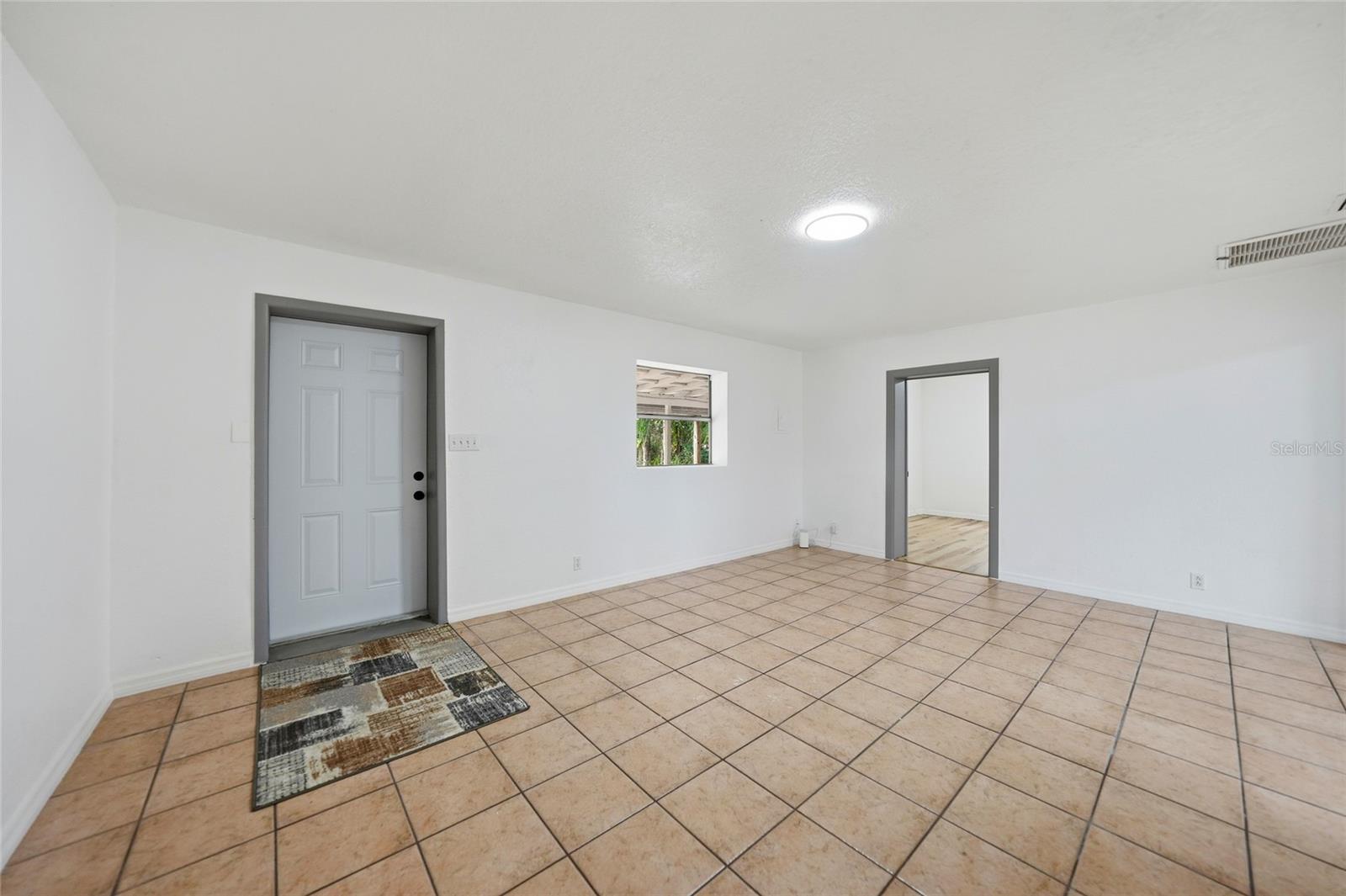 GENES LITTLE ACRES - Residential