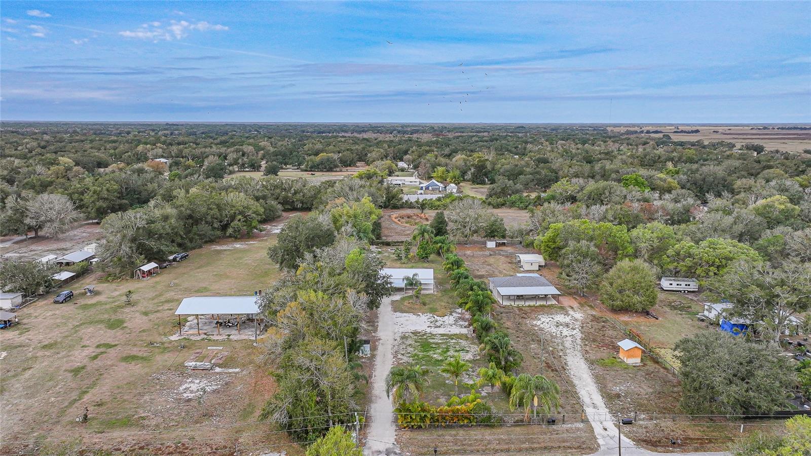 GENES LITTLE ACRES - Residential