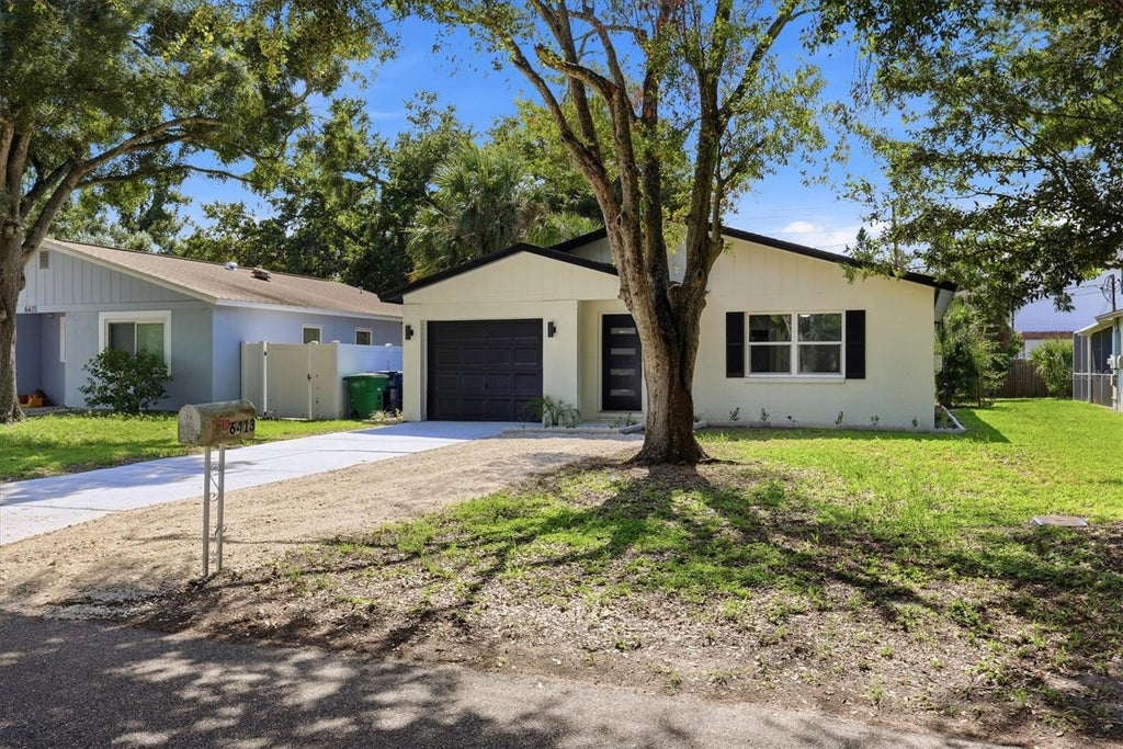 Photo of 6413 S Englewood Avenue, Tampa, FL 33611 (MLS # N6145446)