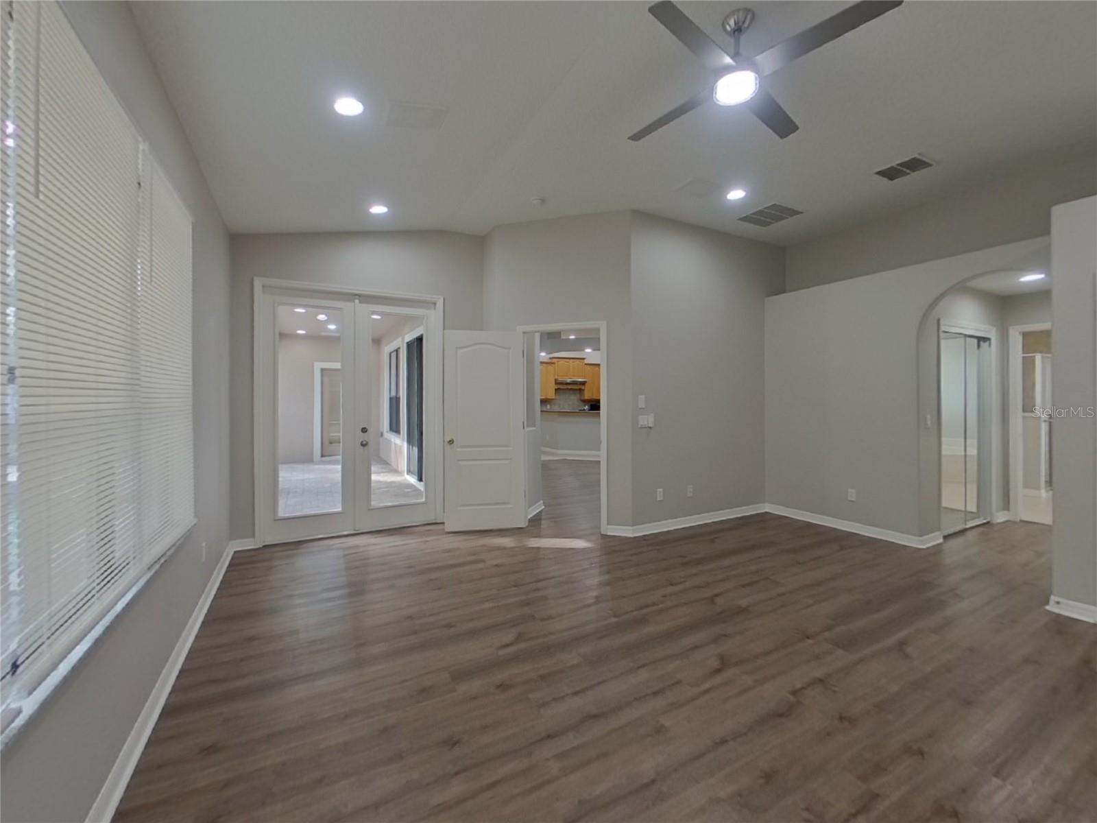 RESERVE AT LAKE MARY - Residential Lease