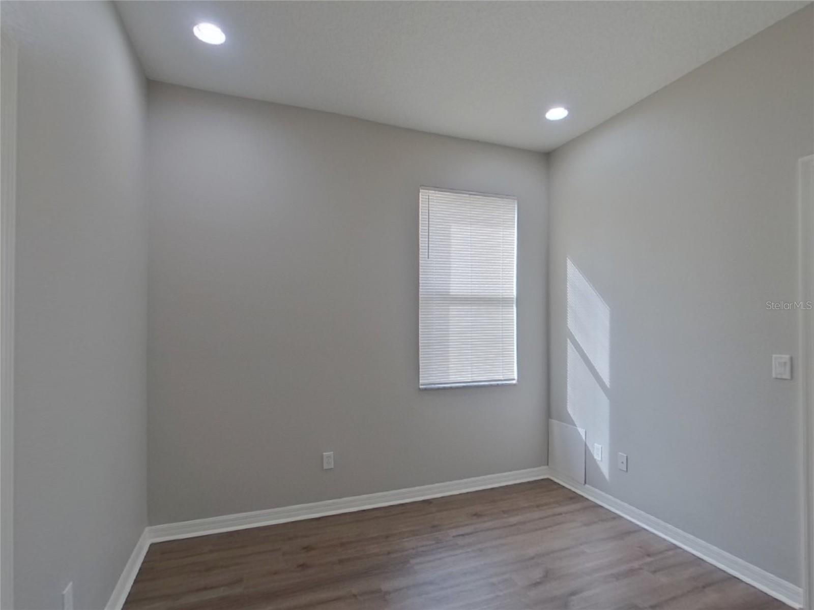 RESERVE AT LAKE MARY - Residential Lease