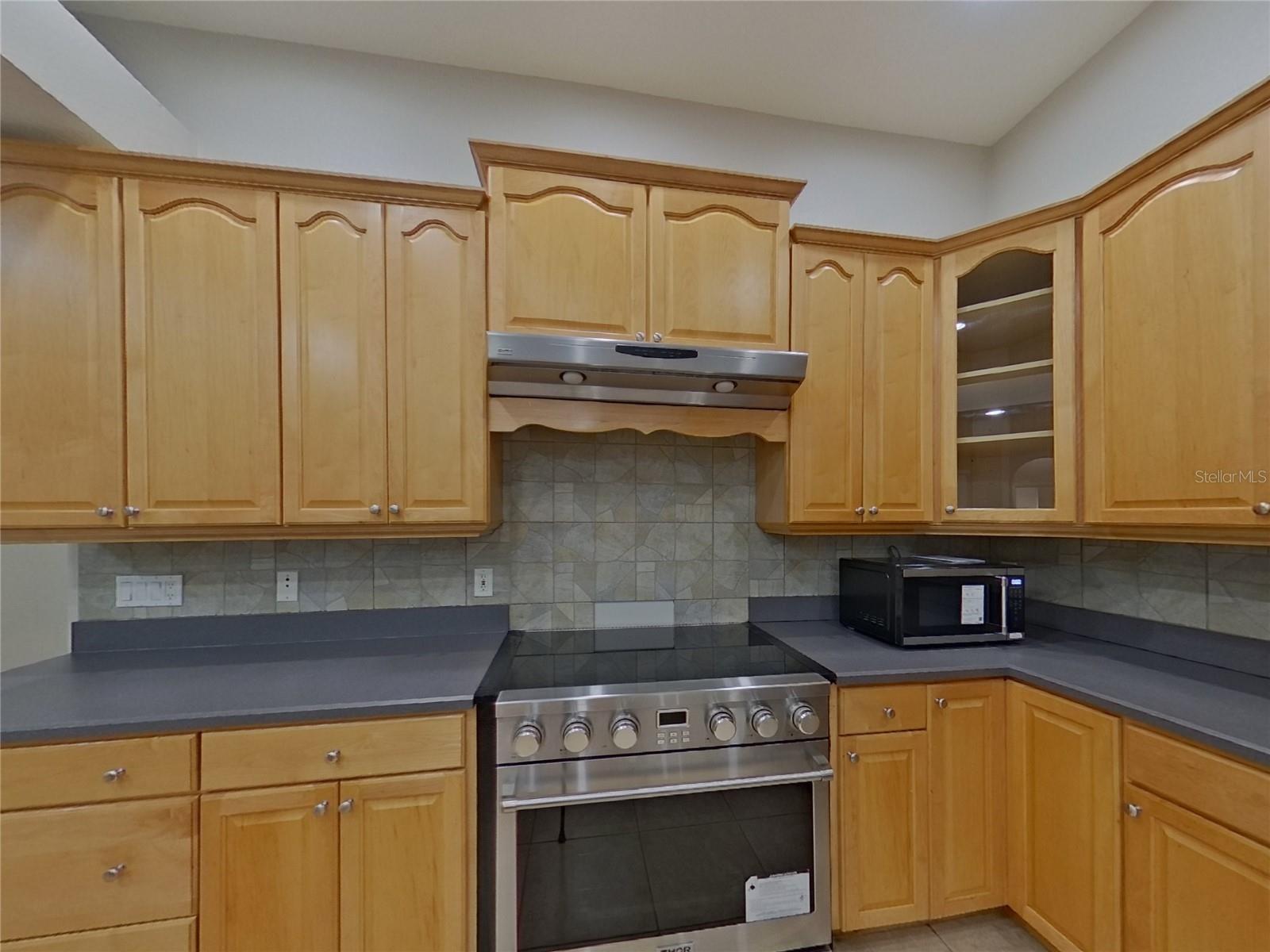 RESERVE AT LAKE MARY - Residential Lease