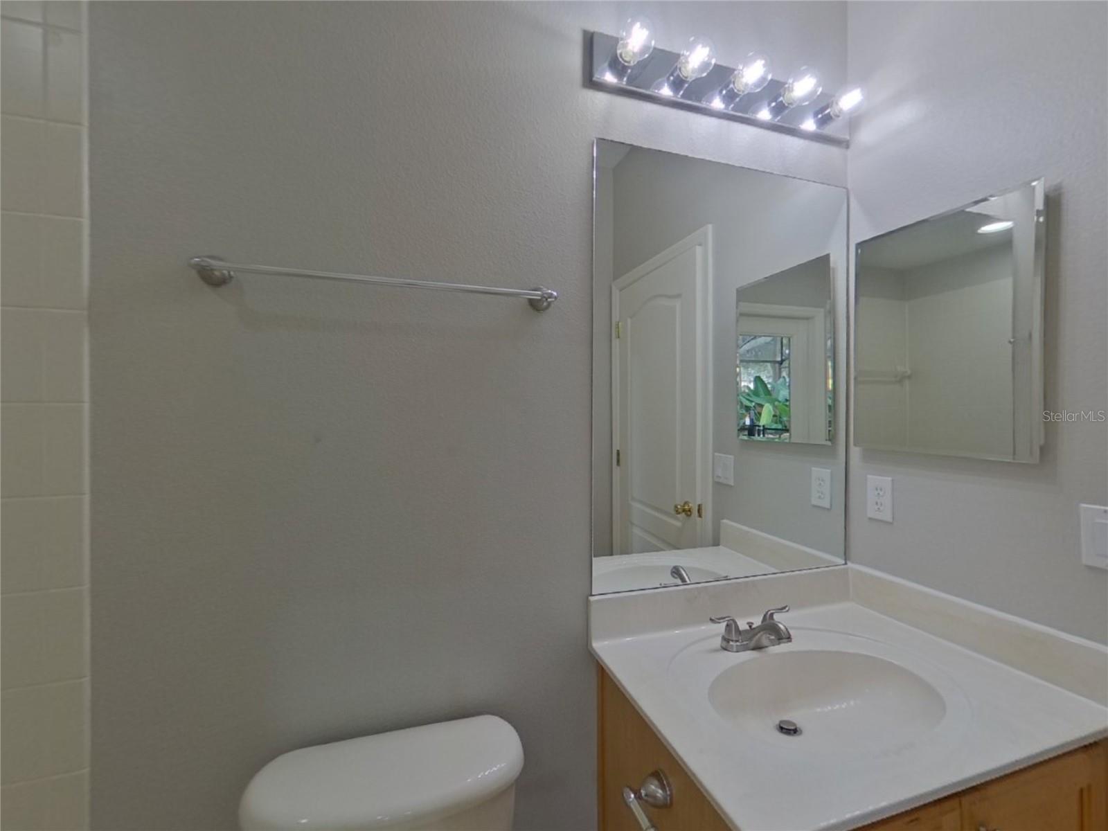 RESERVE AT LAKE MARY - Residential Lease