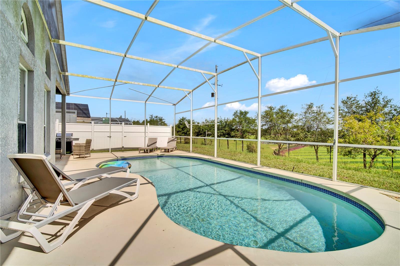 LAKE DAVENPORT ESTATES - Residential