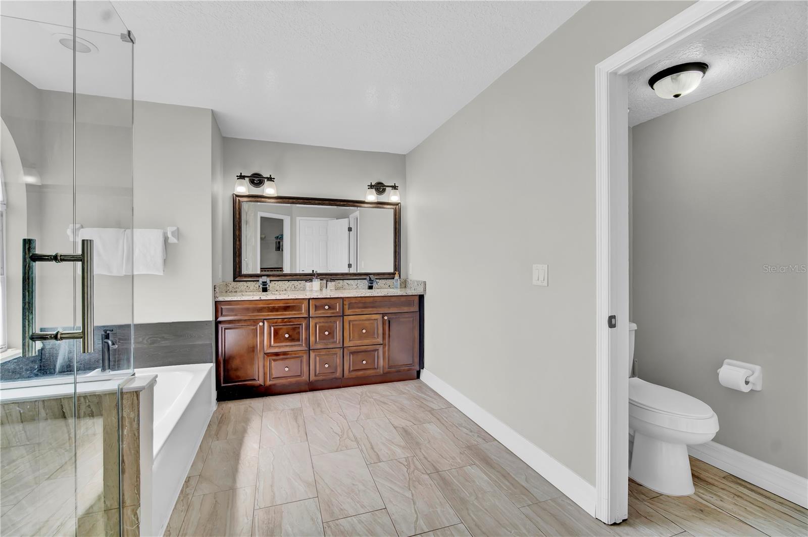 LAKE DAVENPORT ESTATES - Residential