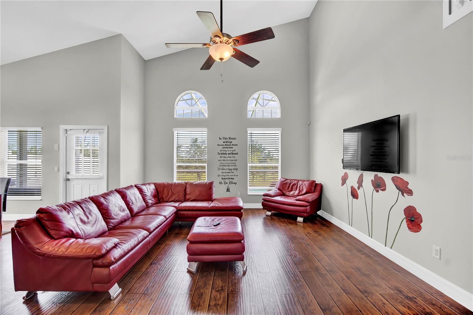 LAKE DAVENPORT ESTATES - Residential