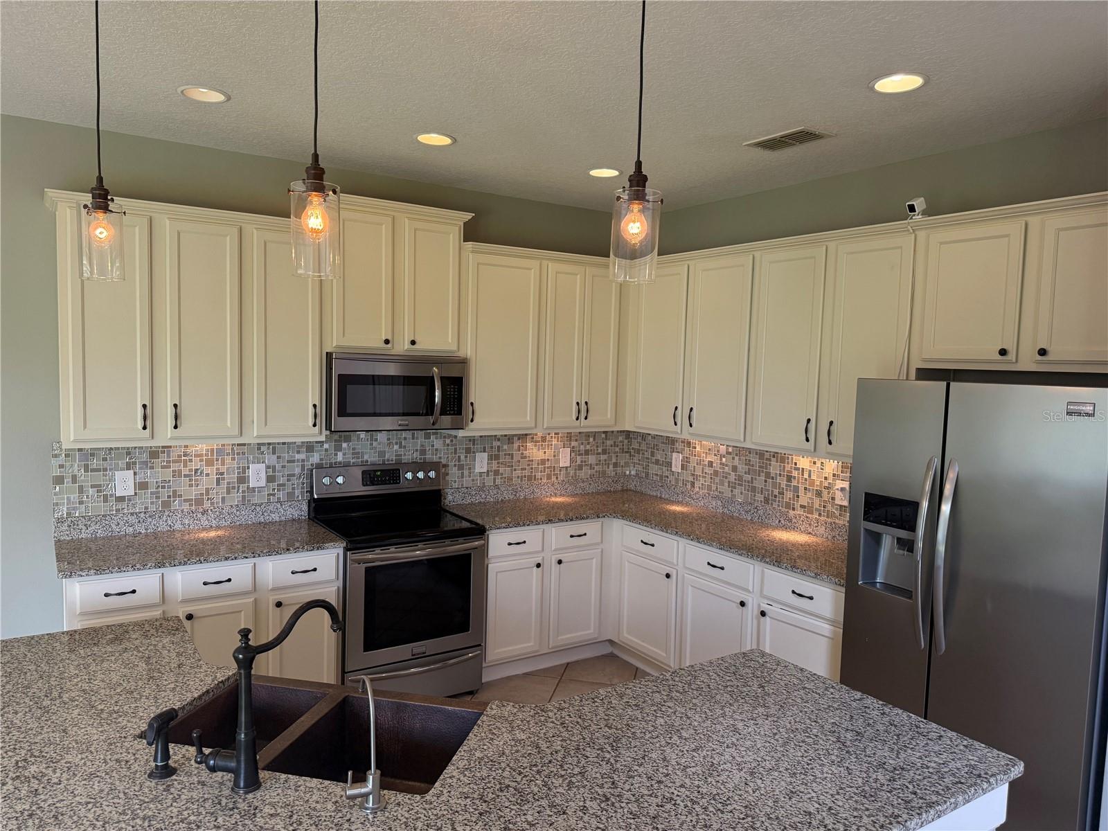 453 VENETIAN VILLA DRIVE