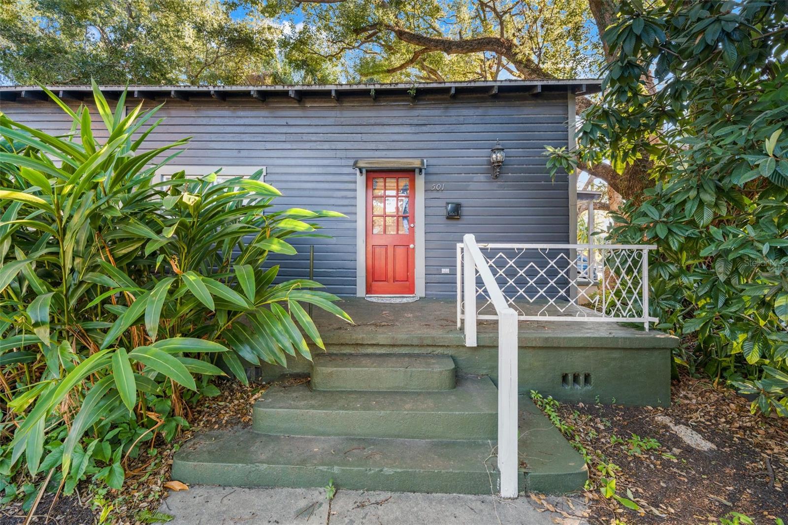 CENTRAL PARK BLKS 1 2 4 TO 12 - Residential