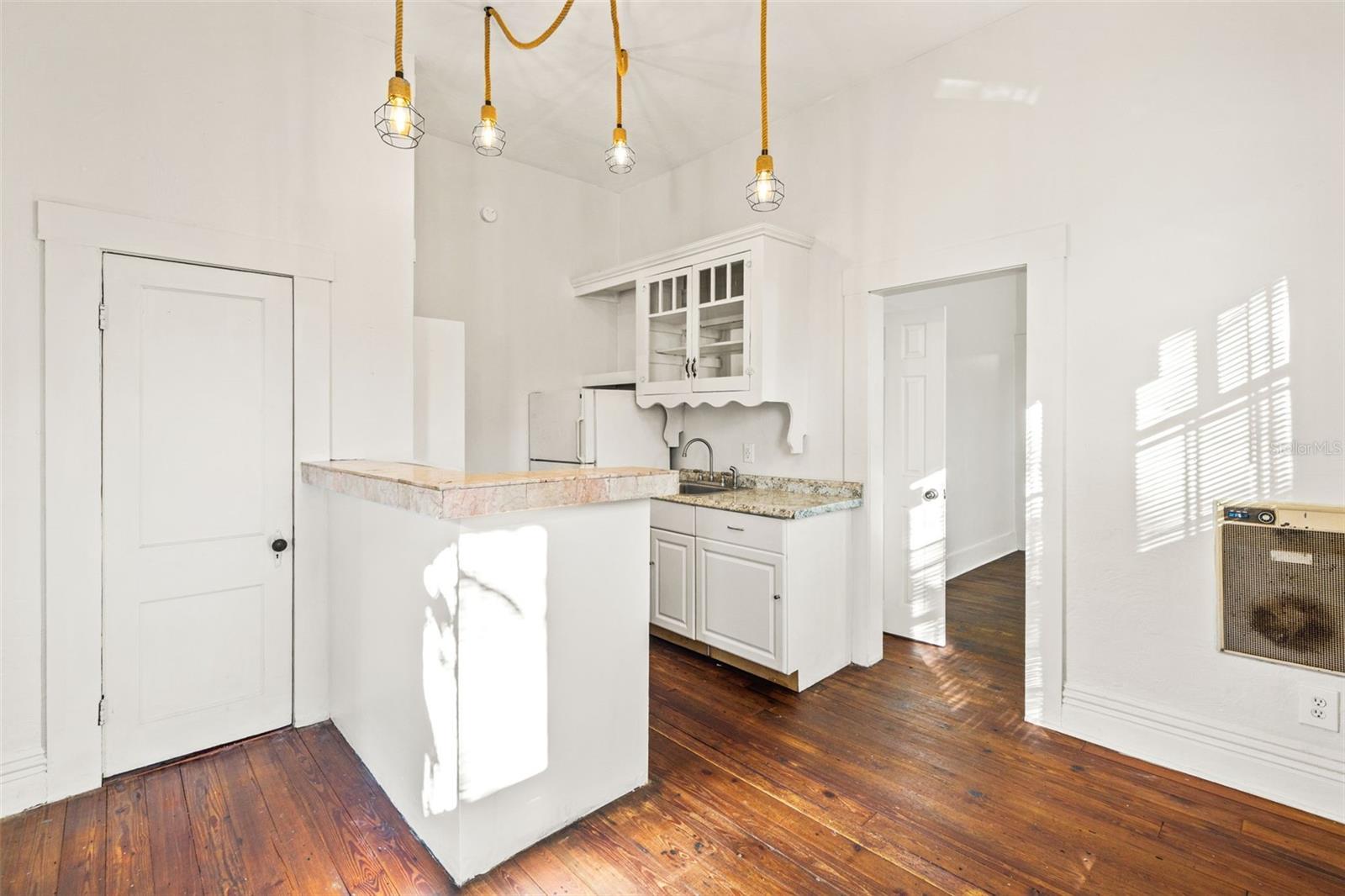 CENTRAL PARK BLKS 1 2 4 TO 12 - Residential