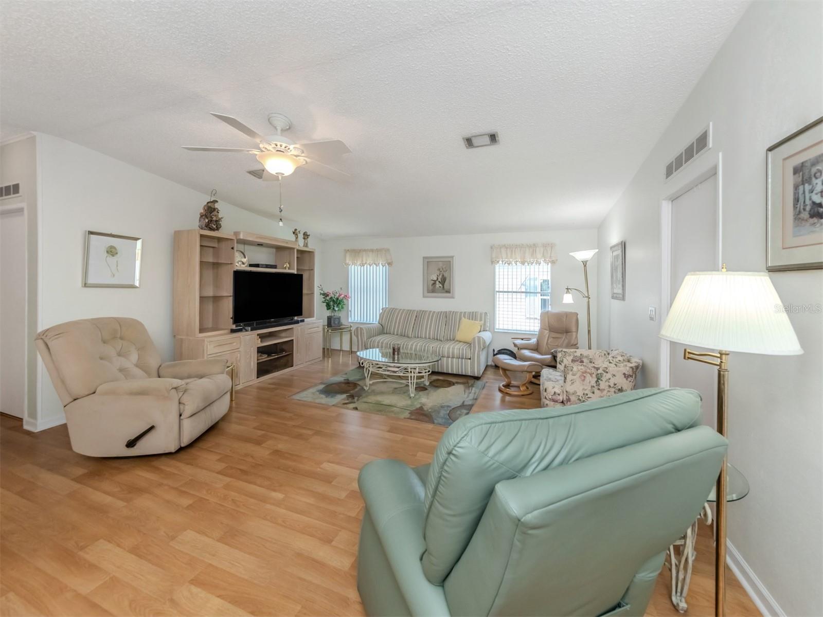 RIVERWALK MHP CO-OP - Residential