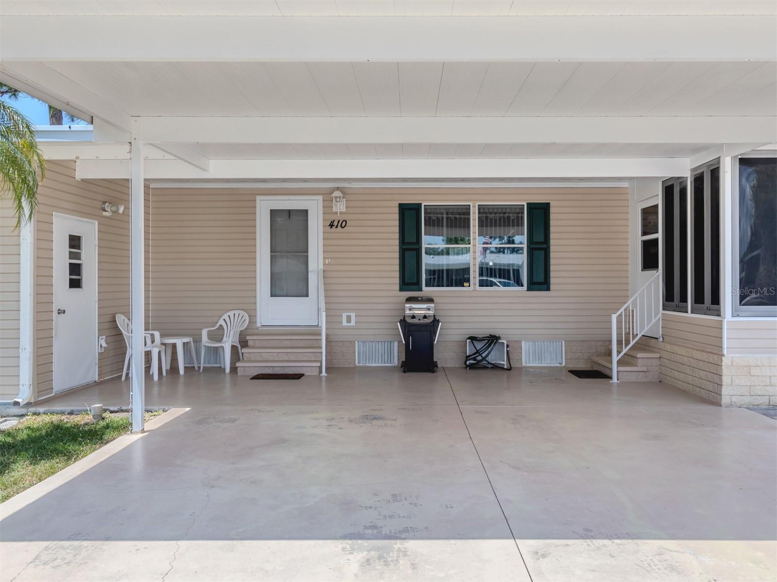 RIVERWALK MHP CO-OP - Residential