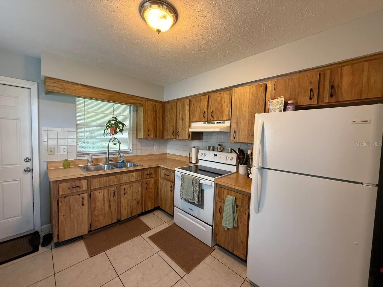 UNPLATTED - Residential Lease