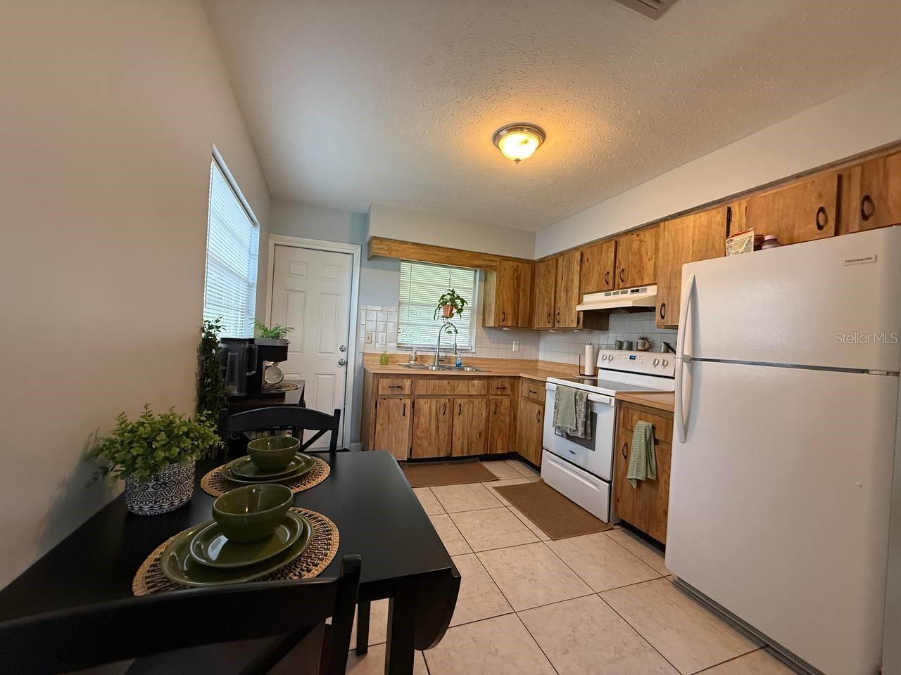 UNPLATTED - Residential Lease