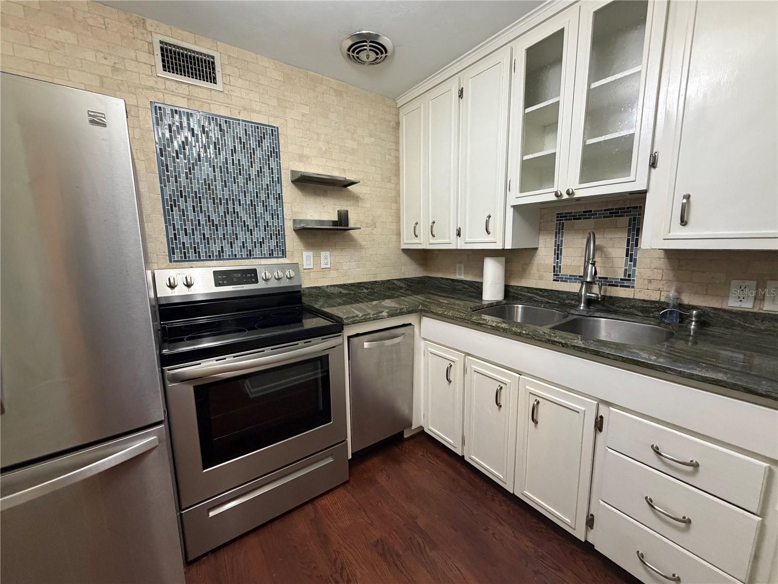 701 SW 28TH STREET