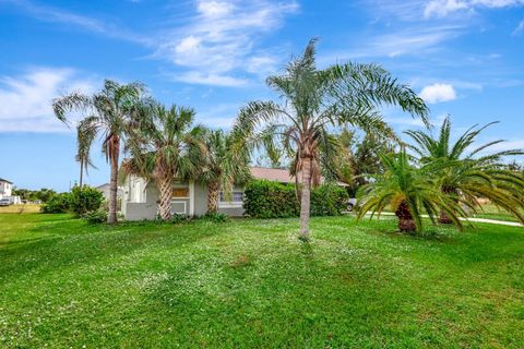 A home in NORTH PORT