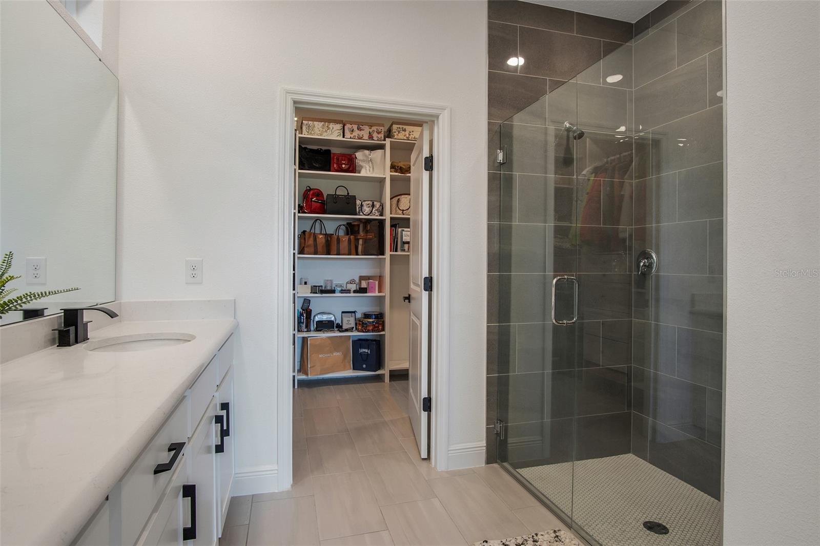 POITRAS EAST N-7 - Residential