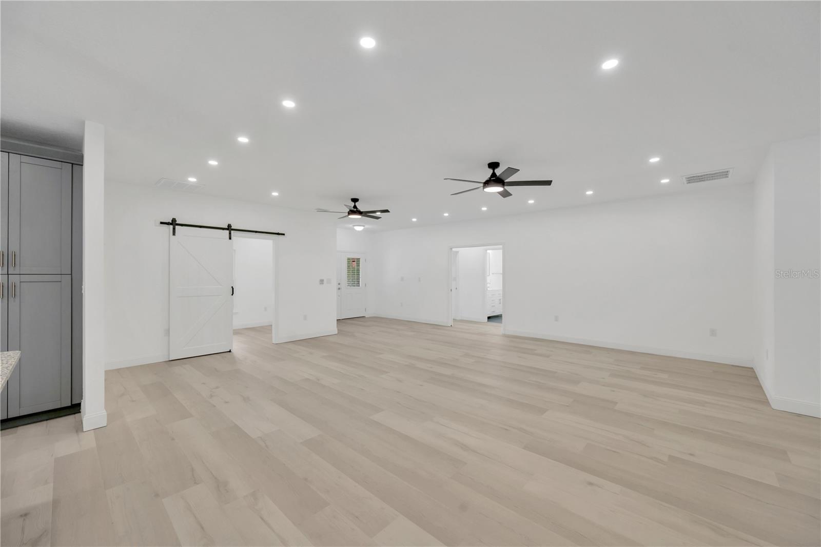 HICKORY HILL ACRES - Residential