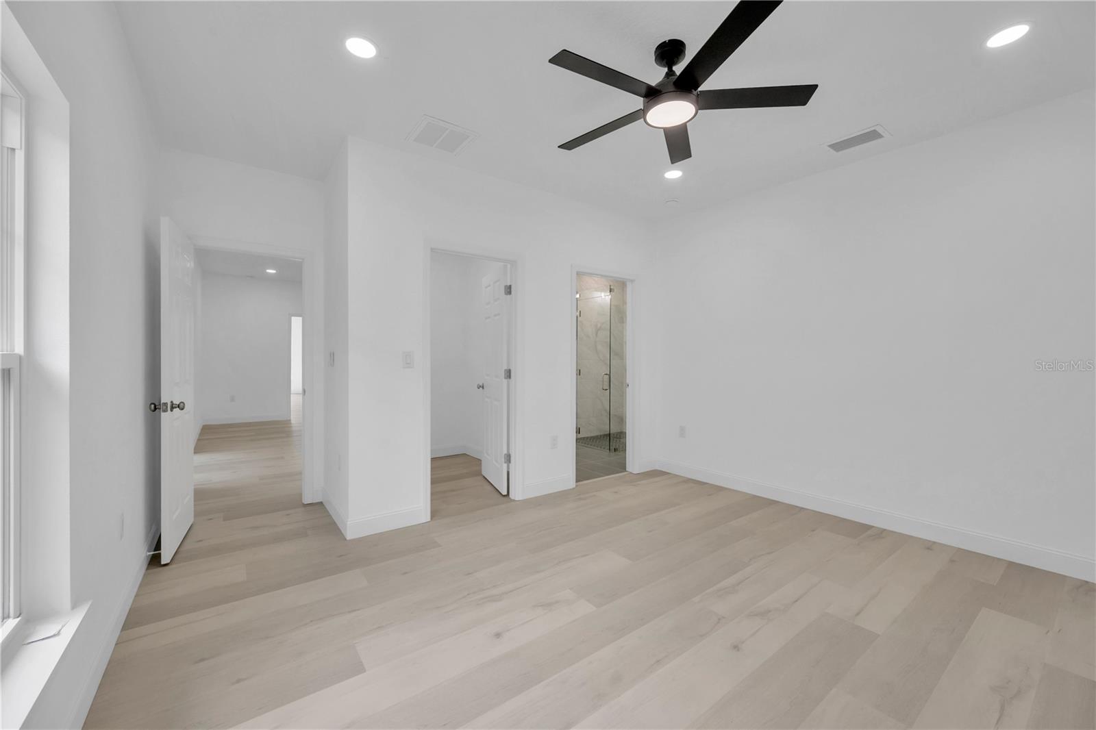 HICKORY HILL ACRES - Residential