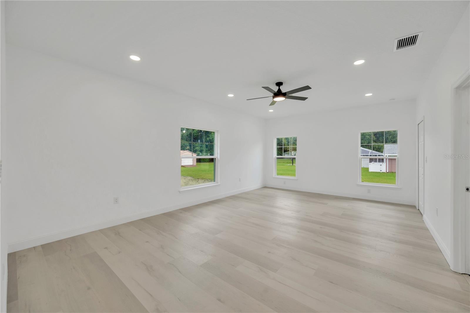 HICKORY HILL ACRES - Residential