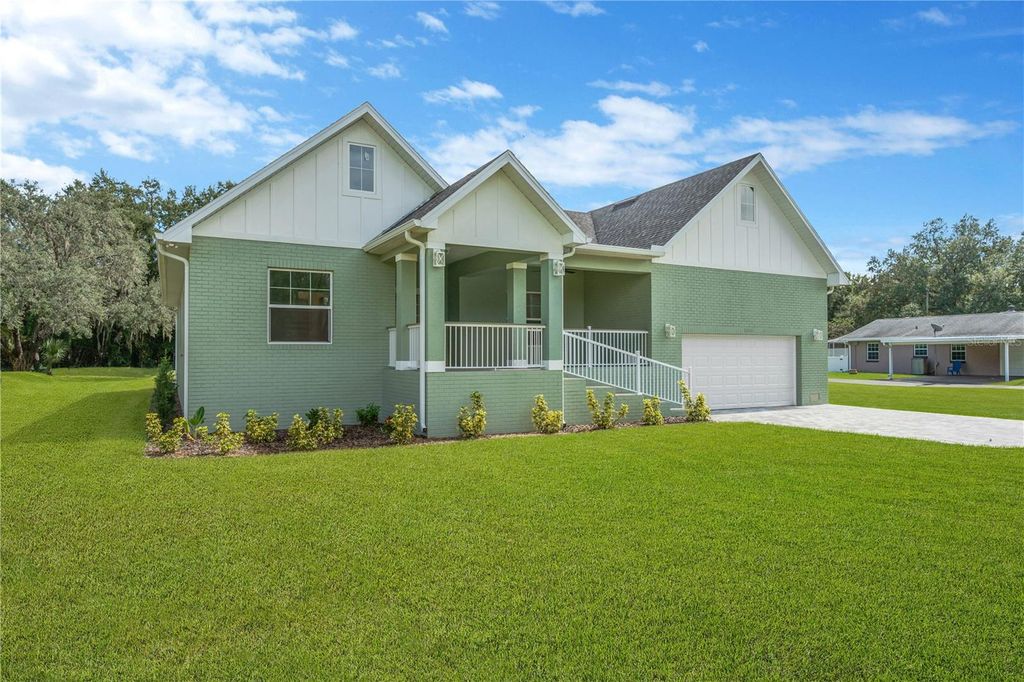 Photo of 12484 Green Oak Lane, Dade City, FL 33525 (MLS # TB8434695)